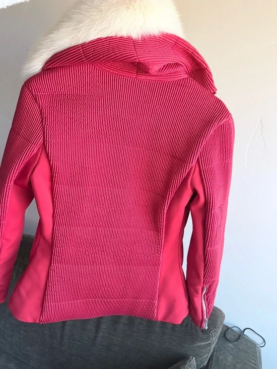 Fusalp Pink-Red Quilted Ski Jacket with Cream Faux Fur Collar - Picture 5 of 6
